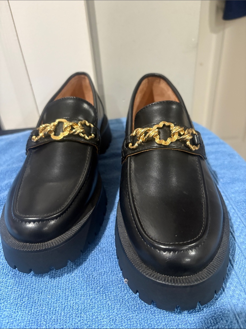 Black Leather Chain-Trim Women's Loafers